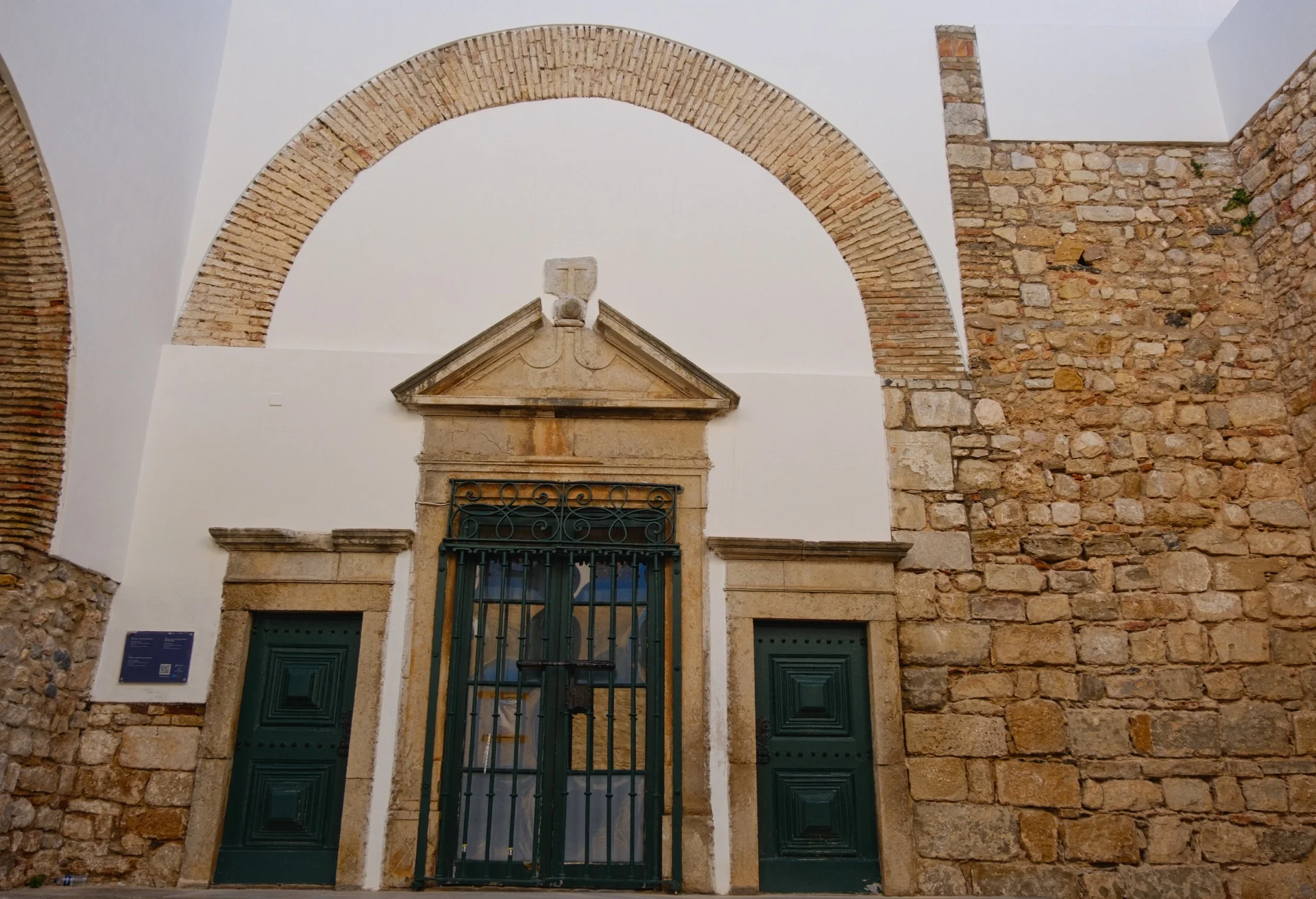 Arco do Repouso hidden chapel