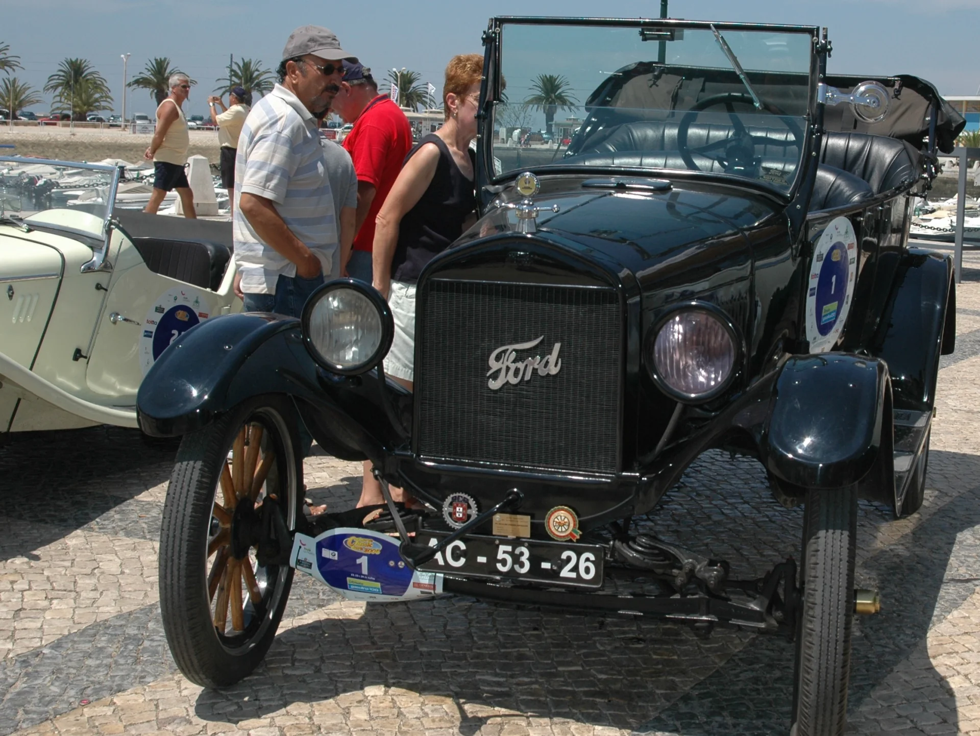 Classic car on the Algarve Classic Cars route near the Arco da Vila